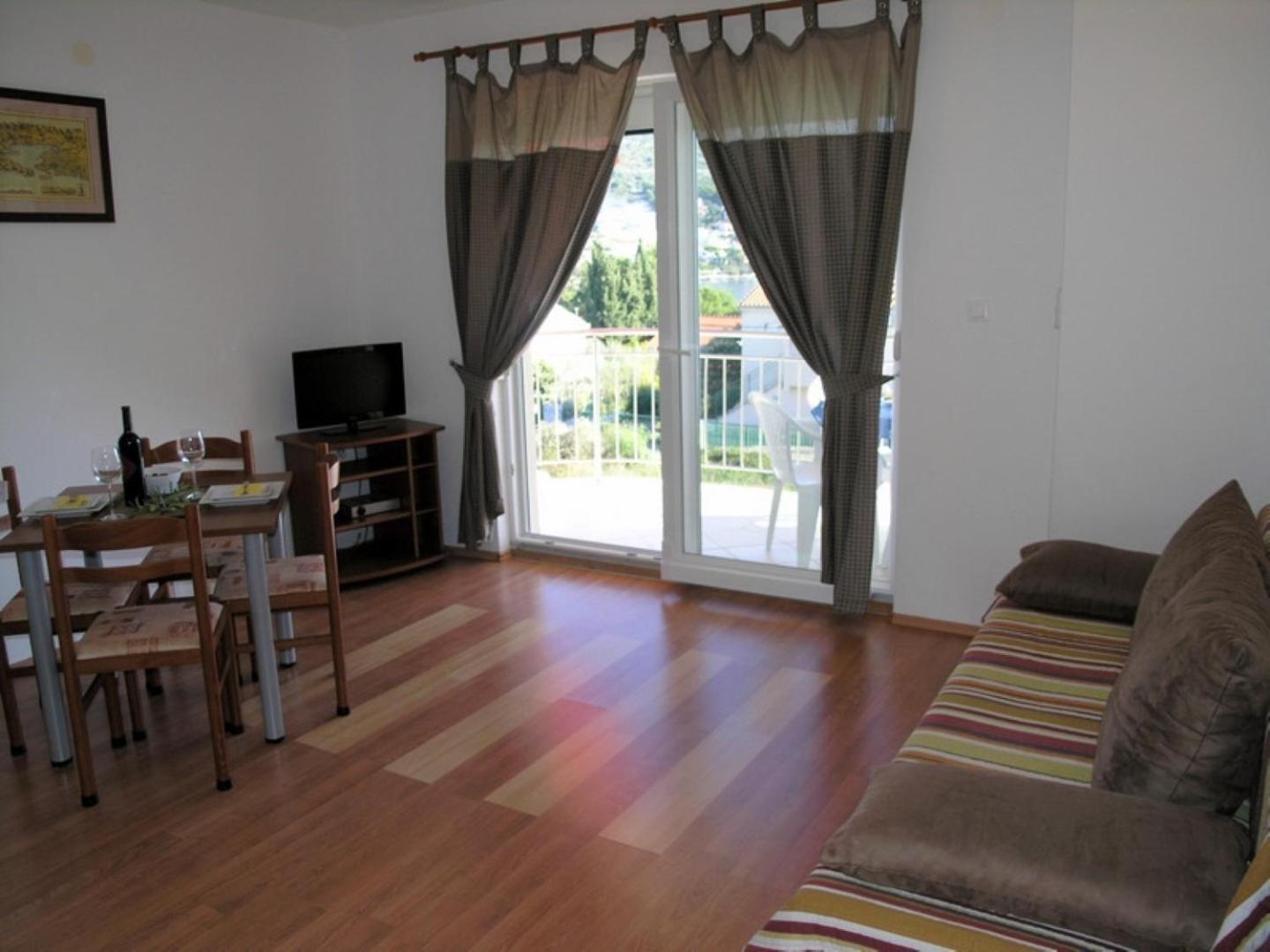 Apartments Aurelius - Relaxing With Gorgeous View โตรกีร์ ภายนอก รูปภาพ